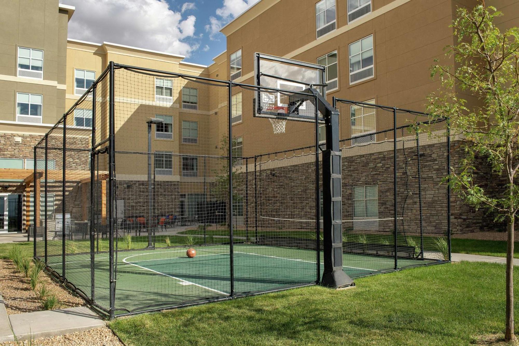 Homewood By Hilton Airport Tower Road 3*