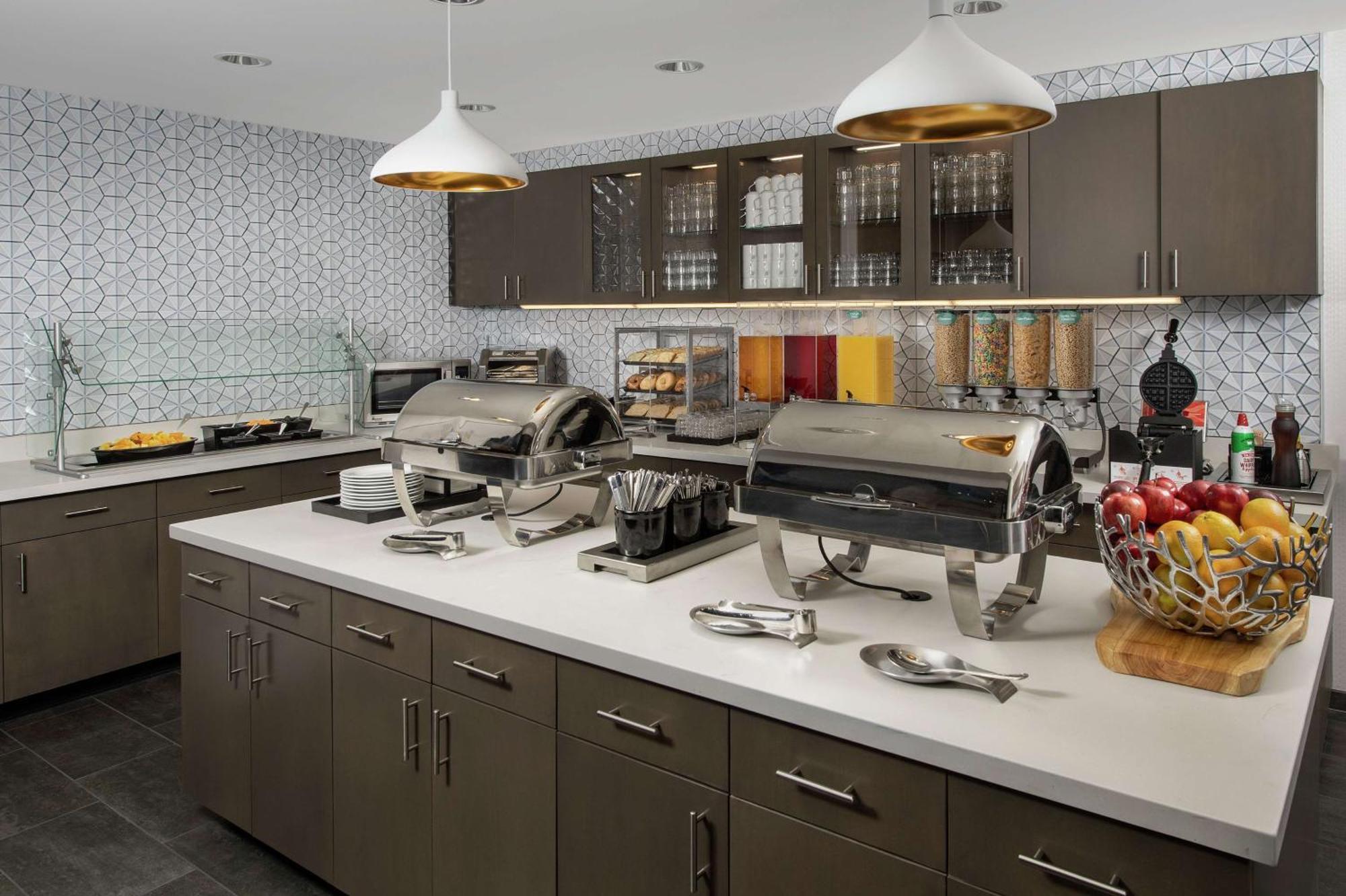 Homewood By Hilton Airport Tower Road 3* DEN