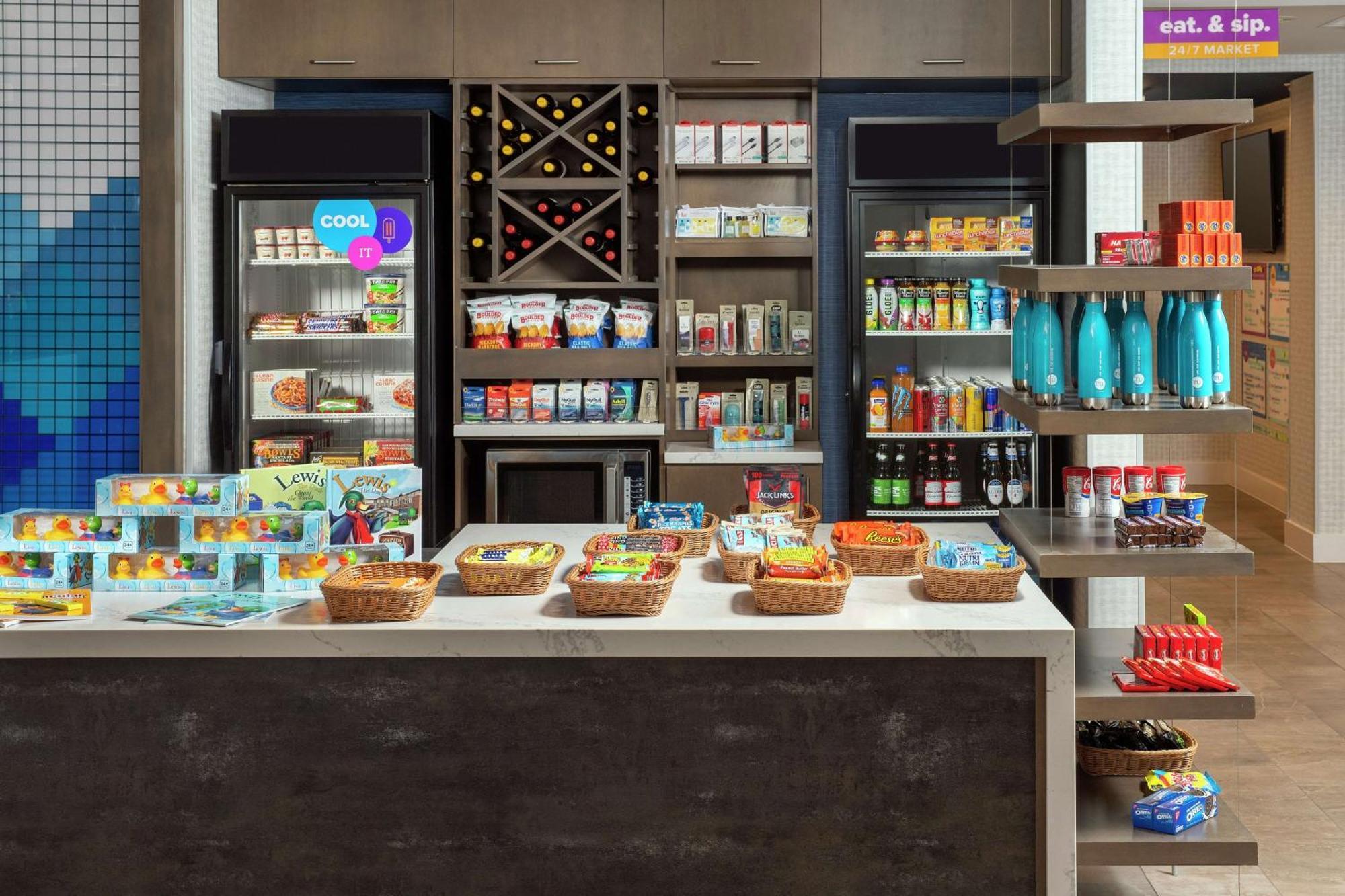 Hotel Homewood By Hilton Airport Tower Road Denver